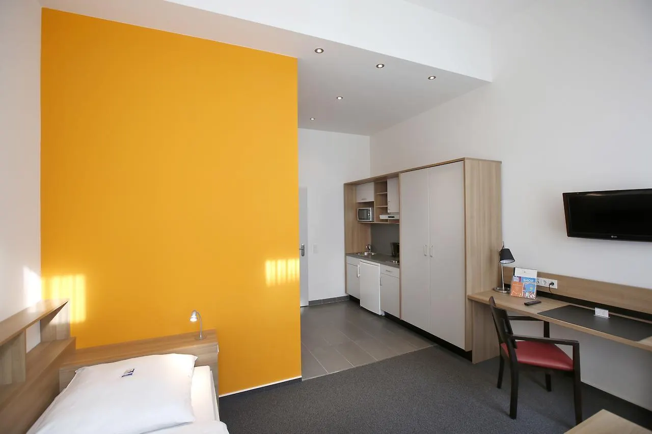 Aparthotel Townhouse Duesseldorf 2*, Düsseldorf